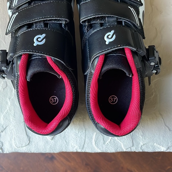 Peleton Cycling Shoes - Picture 6 of 6